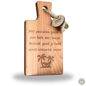 Pensioen cadeau | Eer van het pensioen – houten plank met naam gravure
